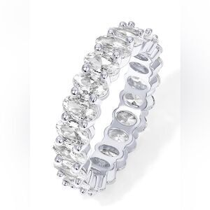 Stunning crystal 14.K gold plated cubic zirconia ring 5MM.Size 8
